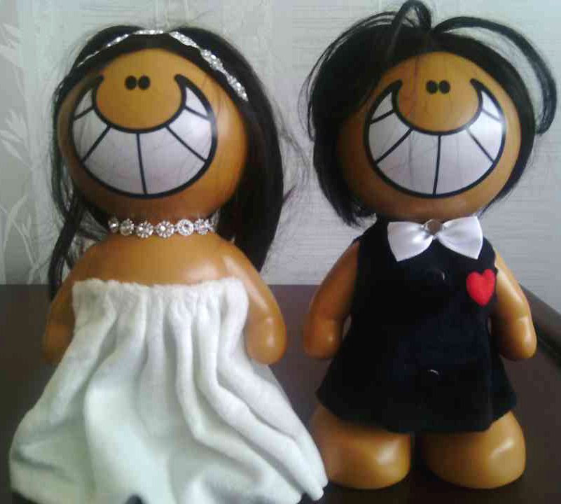 فروش داخلی عروسک های زیبای عروس و داماد